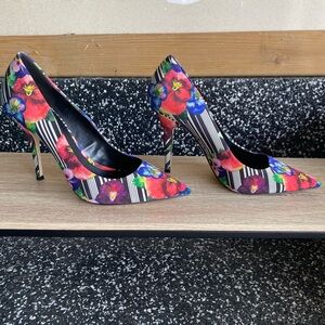 Aldo floral heel shoe size 10